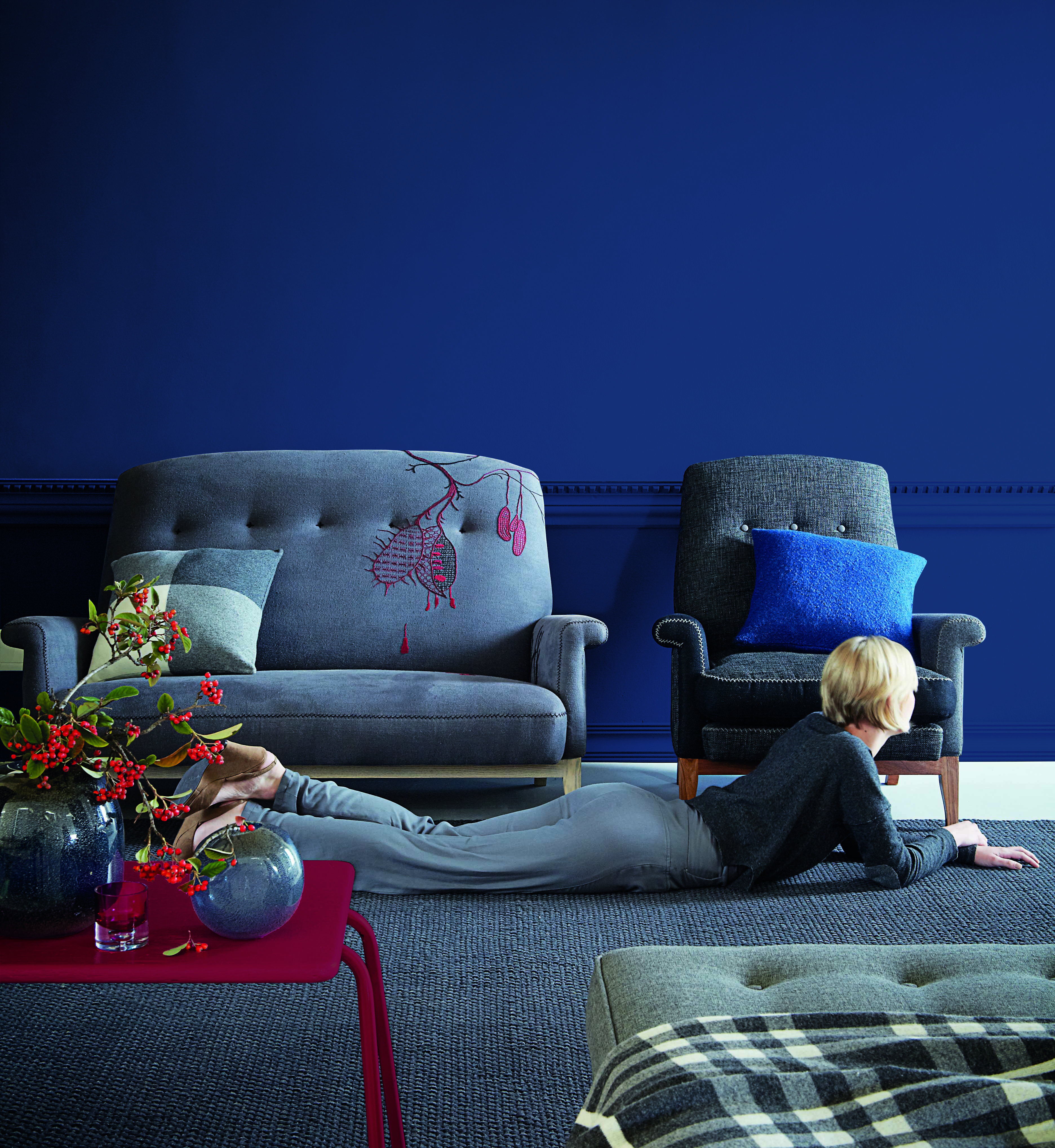 This Winter Don T Be Afraid Of The Dark When It Comes To Interior Trends Says The Plascon Colour Advice Team Design News